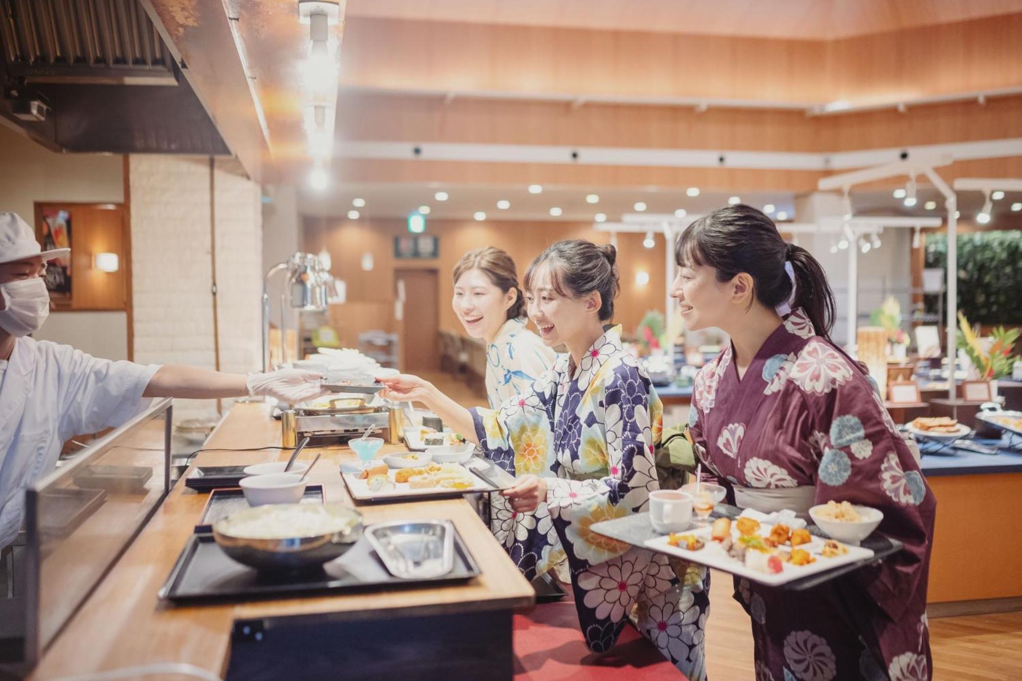 Ooedo Onsen Monogatari Dogo Hotel Мацуяма Екстериор снимка